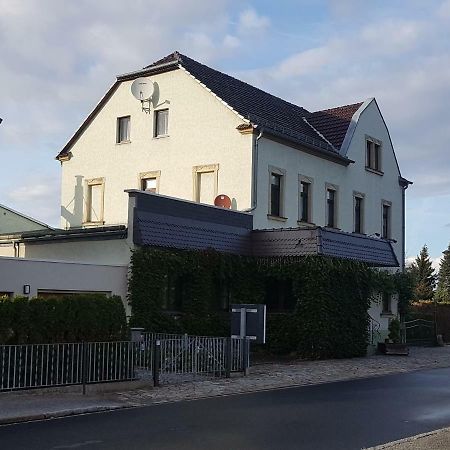 Pension Ottendorf-Okrilla Exteriör bild